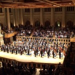 Sala São Paulo e a filarmônica de Viena sendo aplaudida de pé. A estética em grau máximo de beleza. Caixa para te transportar a outra dimensão ao som de Mahler.